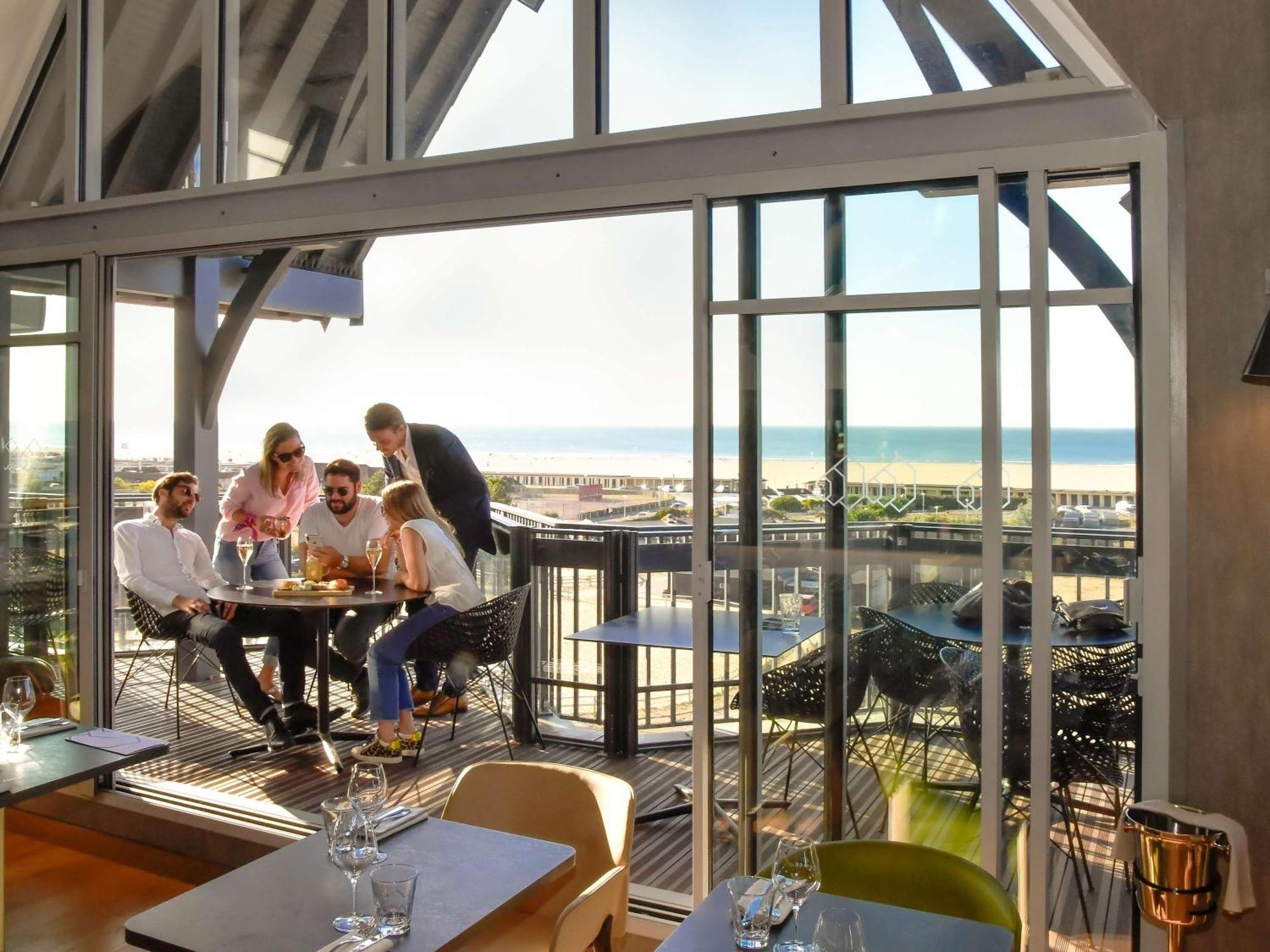 Novotel Deauville Plage Exteriör bild